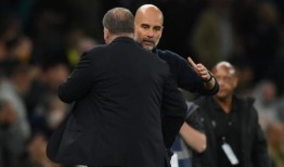 曼城已经拿到了英超冠军奖杯，但安吉·波斯特科格鲁和球迷一起失去了奖杯