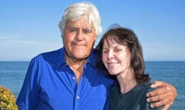 杰伊·雷诺请求保护妻子的财产，因为她患有痴呆症