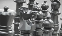 在西班牙实施个性化医疗的挑战和进展：来自卫生专家和当局的观点