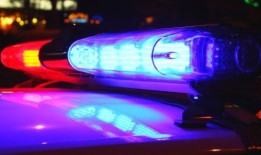 威斯敏斯特警察局说，杰弗逊公司的代表从被驱逐的房客手中抢走了枪