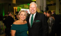 巴尔的摩场景斯隆：感恩晚会｜照片-巴尔的摩太阳报