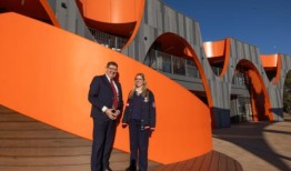 这所学校利用其成绩优异的校友来帮助激励学生——VCE成绩正在飙升