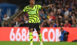 在转会传闻中，马加拉斯暗示了阿森纳的未来