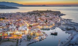 英国游客在希腊海滩游泳后倒地死亡