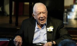 吉米·卡特(Jimmy Carter)在接近100岁时“情感投入”