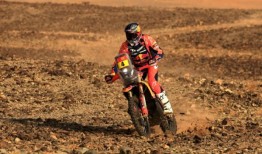 道路手册错误导致达喀尔拉力赛混乱，引发“灾难”