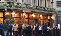 Z世代和远程工作者表示下班后的最后订单