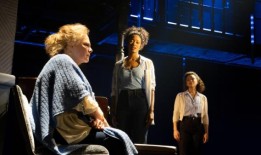 迈克尔·格雷夫是如何在一季内导演三部百老汇音乐剧的