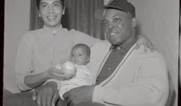 约翰逊：威利·梅斯的儿子对父亲童年时被忽视的阿拉巴马州的家有一个愿景