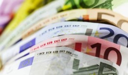 布鲁塞尔向希腊支付第三笔应急储备金