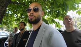 罗马尼亚一家法院拒绝了安德鲁·塔特前往英国探望其生病母亲的请求