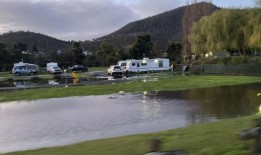 德温特河和冥河附近的塔斯马尼亚人被要求撤离