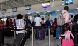 飓风贝丽尔袭击加勒比地区，强度增强至5级