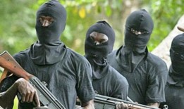 绑架者要求7000万奈拉释放校长和其他人