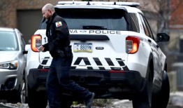 杀害联合医疗首席执行官的嫌疑人面临武器、伪造和其他指控