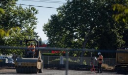 克拉克县的就业人数比一年前增加了，但失业率仍在上升