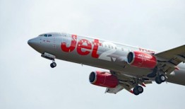 一名男子在飞往英国的Jet2航班上死亡，乘客争先恐后地救他的命