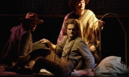 大卫·亚兹贝克的《亡命徒》预告片