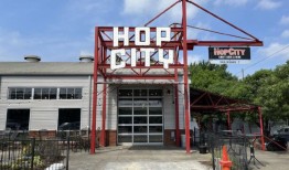 伯明翰设计审查委员会对历史街区的餐馆、住宅和变电站进行了规定