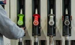 价格指标反映燃料，生活费用救济