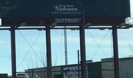 莫比尔还是新奥尔良？如何友好的狂欢节玩笑吸引眼球到阿拉巴马州