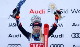 美国滑雪明星Shiffrin称赞她不寻常的皇冠：“太漂亮了”