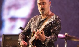 保罗·“笨蛋”·亚瑟回来参加绿洲乐队重聚