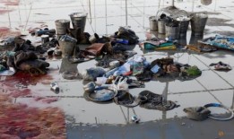 印度因踩踏事件导致121人死亡，六名警察和政府官员被停职