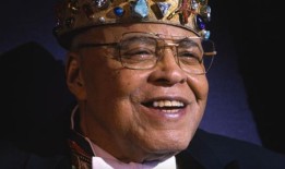 马克·哈米尔向詹姆斯·厄尔·琼斯致敬