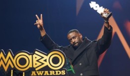 巴什说，在离开15年后，他很害怕录制获得mobo奖的专辑