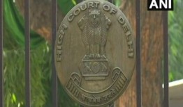 Mahua Moitra的律师退出案件，高等法院称他扮演了调解人的角色