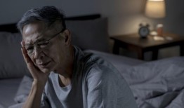 睡眠过少(或过多)如何影响患痴呆症的风险