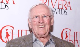 莱恩·卡里奥将于3月7日回归纽约舞台