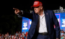 从失败到统治：特朗普是如何爬回共和党最高层的