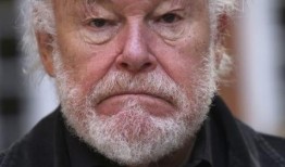 著名的英国舞台和银幕明星蒂莫西·韦斯特去世，享年90岁