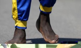 绿党候选人吉尔·斯坦将继续参加11月的威斯康辛州选举