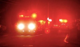 嫌犯在追捕过程中撞上蒙哥马利巡逻车，造成4人受伤，其中包括一名警官和一名2岁儿童