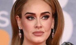 阿黛尔“讨厌成名”：“我怀念成名前的生活”