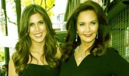 琳达·卡特在女儿的婚礼上向丈夫表达了感人的敬意