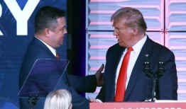 佛罗里达州共和党主席拒绝就强奸指控辞职，称自己是无辜的