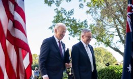 谁的政治更动荡，美国还是澳大利亚？