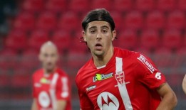 五年合同这些是数据”