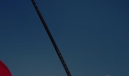 视频：特朗普集会枪击案前，特勤局狙击手瞄准枪手