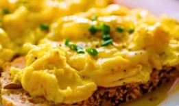 厨师分享如何在5分钟内做出“你吃过的最好吃的炒鸡蛋”