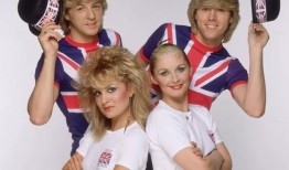 80年代音乐传奇回忆与“爸爸的鬼魂”的情感超自然经历