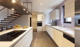 聪明的购房者希望得到A，而不是C