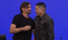 迭戈Martínez，在他作为博卡教练的演讲中，在里克尔梅旁边：“这个俱乐部每个周末都需要你”