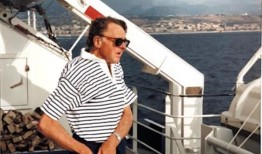 对伟大的间谍头子说不