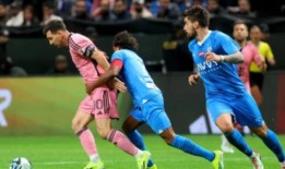 梅西，苏亚雷斯进球，但迈阿密在沙特的友谊赛中被击败