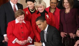 奥巴马向莉莉·莱德贝特致敬：“这位来自阿拉巴马州的祖母一直在战斗”